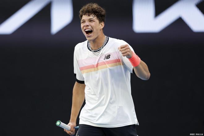 曼联客战狼队首发：库尼亚领衔战旧主、姆伯莫、B费先发