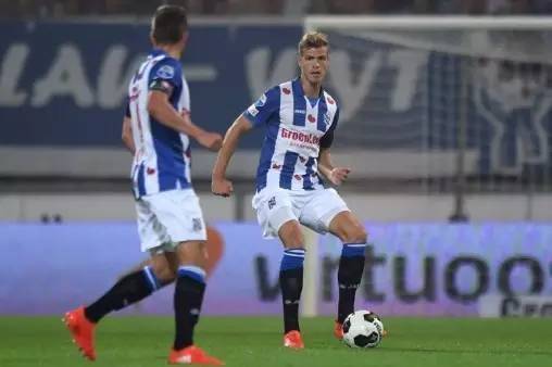 中场核心人 中场核心人